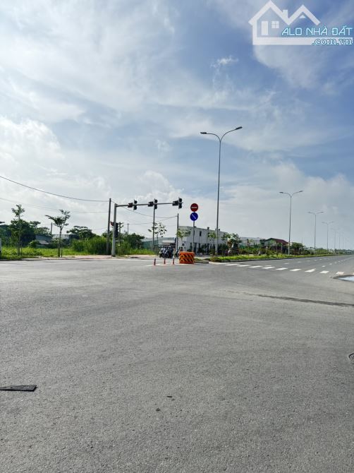 Bán nhà hẻm thông quốc lộ 50 gần khu dân cư phong phú 4- 4m x 11.58- 47m2- 2PN 2WC NỞ HẬU - 4