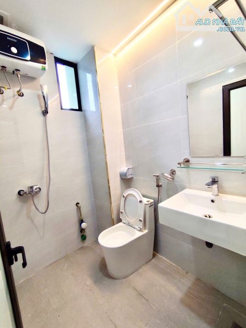 Chính chủ bán tòa Apartment TRUNG TÂM Tây Hồ - Cầu Giấy – Ba Đình. 109m2 Giá 28 tỷ - 4