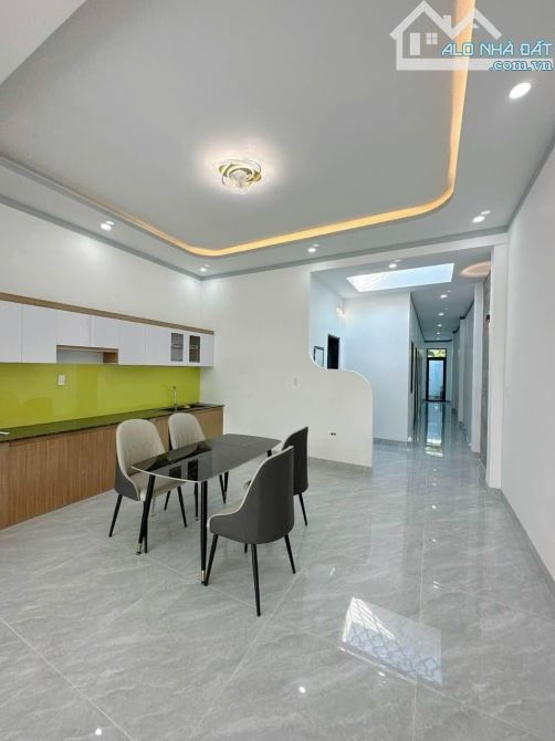 BÁN NHÀ CẤP 4 GIÁ RẺ ĐƯỜNG TRỊNH QUANG NGHỊ GẦN CHỢ PHÚ LẠC - SHR - 790 TR - 4