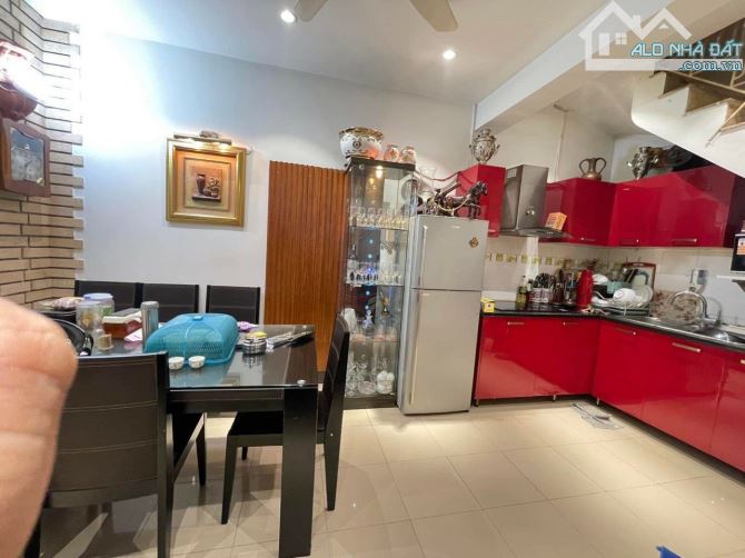 BÁN NHÀ ĐƯỜNG GIẢI PHÓNG, PHÂN LÔ, Ô TÔ, KINH DOANH 78m2 x 5 Tầng MT10m chào 25 tỷ - 4