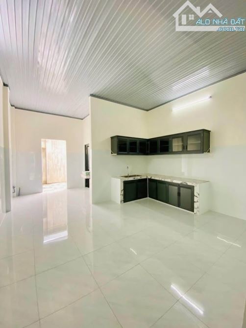 Kẹt Lắm Rồi ! Bán gấp căn nhà ở 1/ Đ . Trịnh Thị Miếng , Hóc Môn 100m2 SHR giá 1 tỉ - 4