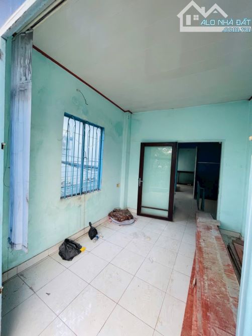 Nhà Mặt tiền sổ hồng riêng giá chỉ nhỉnh 4 toi - 4