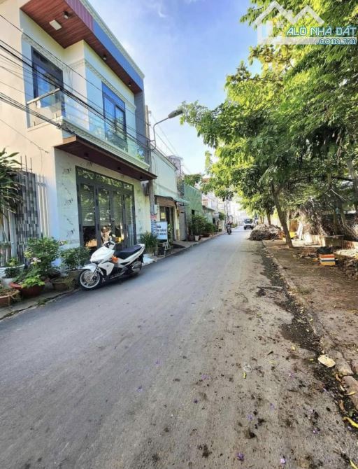 CHÍNH CHỦ BÁN NHÀ TRUNG TÂM ĐƯỜNG TRỊNH QUANG NGHỊ, SỔ HỒNG RIÊNG - 4