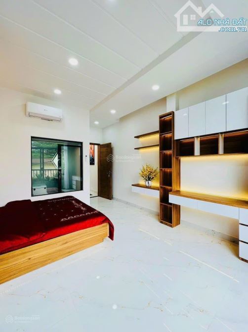 Cách mặt tiền 50m - Nhà mới 3 Tầng kế bên Chợ Tân Bình, Giáp Q10 DT: 4x16m _ Chỉ 7.8 tỷ - 4
