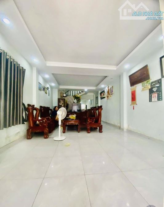 Bán Nhà Ngay CVPM Quang Trung Q12 -90 M2( 4,5 x22)- 3Tầng- HXH 6m - Chỉ 5,46Tỷ. - 4