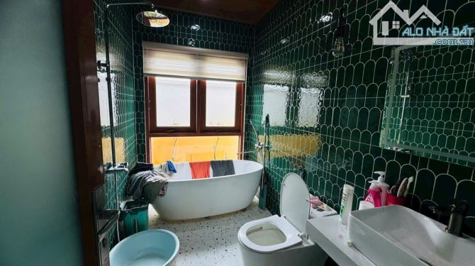 BÁN CĂN NHÀ VƯỜN RỘNG 20M ngay CHỢ LÁNG DÀI GẦN BIỂN LỘC AN. Dt: ngang 20x23m( 460 - 4