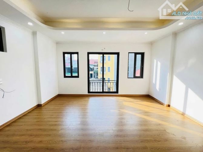 CỔ NHUẾ , NHÀ MỚI VỊ TRÍ CỰC  ĐẸP , 6 TẦNG THANG MÁY ,M ẶT TỀN RỘNG  8.7 TỶ. - 4