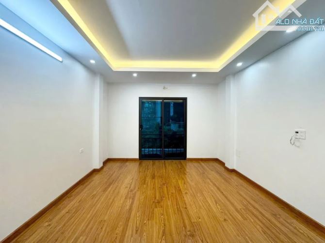 NHÀ MỚI CỔ NHUẾ VỊ TRÍ  SIÊU ĐẸP , 6 TẦNG THANG MÁY , MẶT TIỀN RỘNG,  9.9 TỶ. - 4
