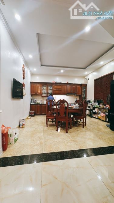 Nhà đẹp dân xây Phố Gia Thượng (Ngọc Thụy) 72m2, 4T, ô tô, 3 bước trường Việt Pháp - 4