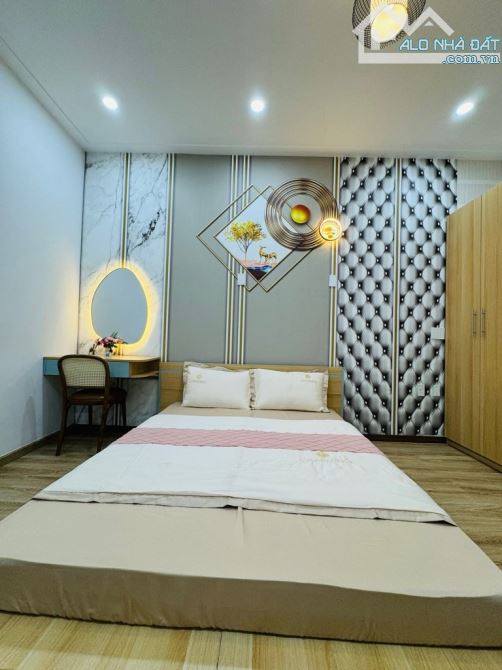 GẦN EMARK GÒ VẤP-XE HƠI THÔNG,NGỦ TRONG NHÀ-70M2 CHỈ NHỈNH 6T - 4