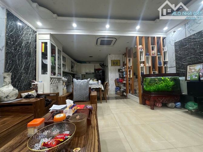 Nhà Hoàng Hoa Thám 46m, 5 tầng, oto đỗ cửa, 20m ra đường lớn oto tránh full nội thất! - 4