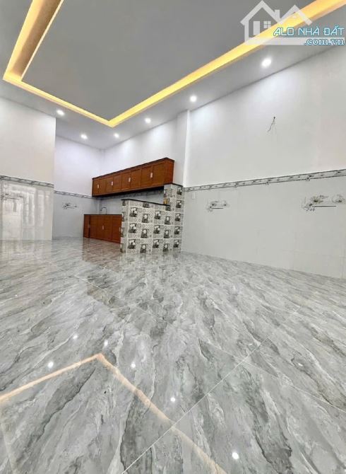 NHÀ CẤP 4 MỚI Ở NGAY – 84M2 – NGANG 7,6M – TRUNG CHÁNH, HÓC MÔN GIÁP Q12 - 4