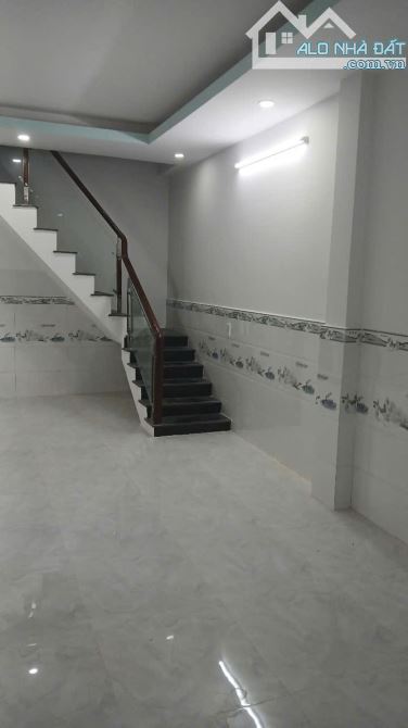Bán nhà 60m² 2 tầng, Q12 Nguyễn Thị Nhuần kế bên ngã tư Hà Huy Giáp cầu An Lộc, giá 4.1 tỷ - 4