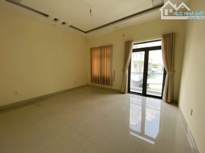 Bán 2 căn nhà liền kề 10x20m, khu Dân Cư 38ha đường Dương Thị Giang, giá 13 tỷ - 4
