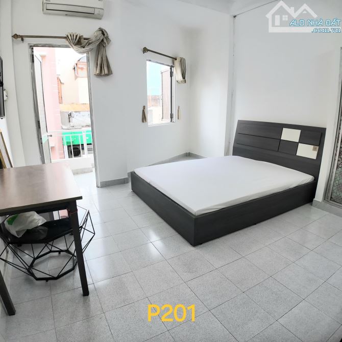 Phòng ban công quận 10 đường Nguyễn Tri phương GẦN ĐH KINH TẾ UEH VẠN HẠNH MALL HUFLIT - 4