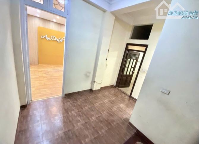 LÔ GÓC MẶT TIỀN QUYỀN LỰC TRUNG TÂM VĂN QUÁN - NGAY SÂN BÓNG - VỪA Ở VỪA KINH DOANH VP - 4