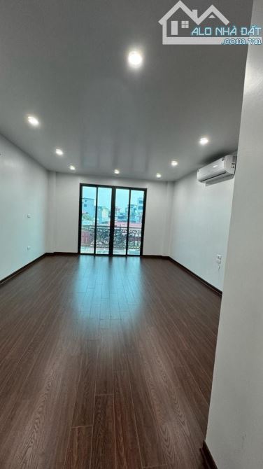 Bán nhà Phương Mai – Kim Liên, 40m², 7 tầng thang máy, ô tô đỗ cửa, tiện kinh doanh! - 4
