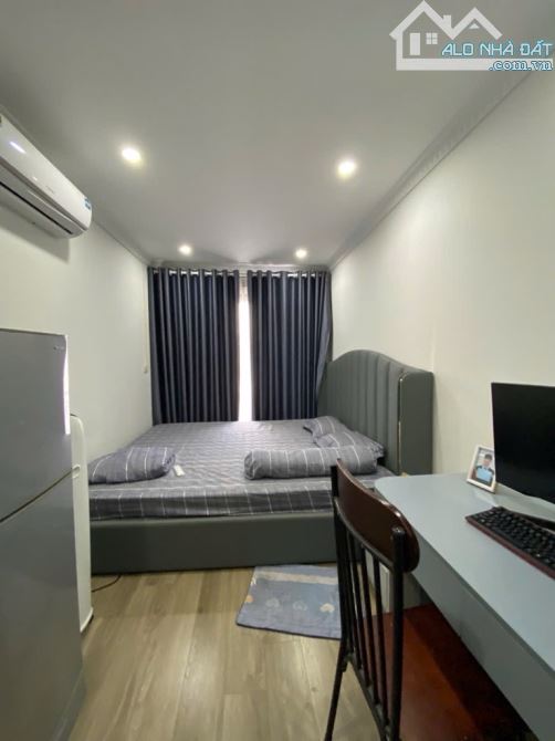 Thạch Bàn nhà dân xây MT rộng , gần ô tô 52m x 6 tầng, MT 5,9 m - 4