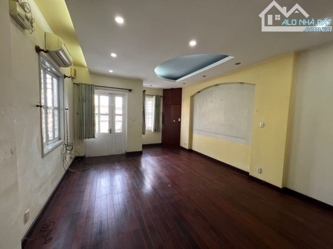 NHÀ HẺM XE HƠI GẦN MT THÍCH QUẢNG ĐỨC, PN, 5 TẦNG, 6PN, DÂN TRÍ, 85M2, 17.4 TỶ - 4