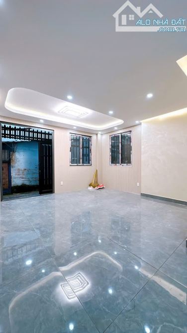 Nhà mới 2 tầng , Ngang 6 dài 7 , Hẻm 2.5m , Tôn Đản Chỉ 4.7 tỷ - 4