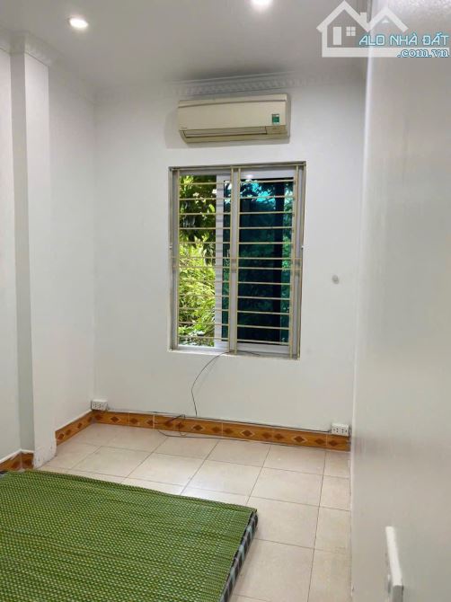 Cho thuê nhà ngõ 622 Minh Khai, Vĩnh Tuy, Hai Bà Trưng. DT 25m x 4 tầng, giá 8tr - 4