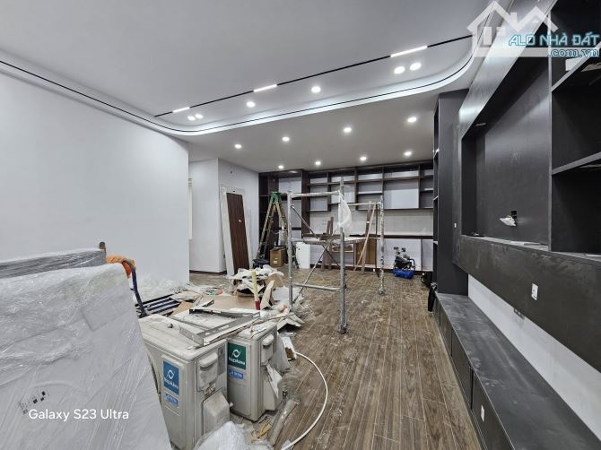 TOÀ CT1-1 KĐT MỄ TRÌ HẠ-NHÀ ĐẸP FULL NỘI THẤT-Ở NGAY-98M2- 3 NGỦ-2WC-TẦNG DƯỚI 10-8,2 TỶ - 4