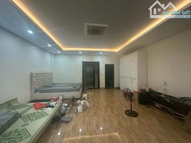 -SIÊU PHẨM PHỐ HUẾ- ĐẠI CỔ VIỆT  - DT 52m2 x 3 tầng - thang máy, MT 8.2m - Nhà mặt tiền - 5