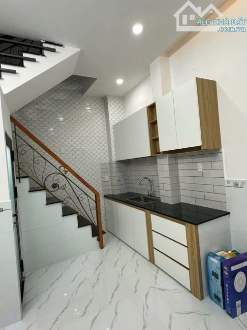 Nhà Đẹp 3 Tầng, Bùi Minh Trực, Bông Sao Quận 8, 3PN-3WC, Nhỉnh 4 tỷ TL - 5