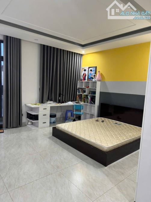 🏡 BÁN NHÀ 4 LẦU – GẦN NHÀ SÁCH BẠCH ĐẰNG,CHỢ RẠCH DỪA,VŨNG TÀU – 84M² – GIÁ 8,5T - 5