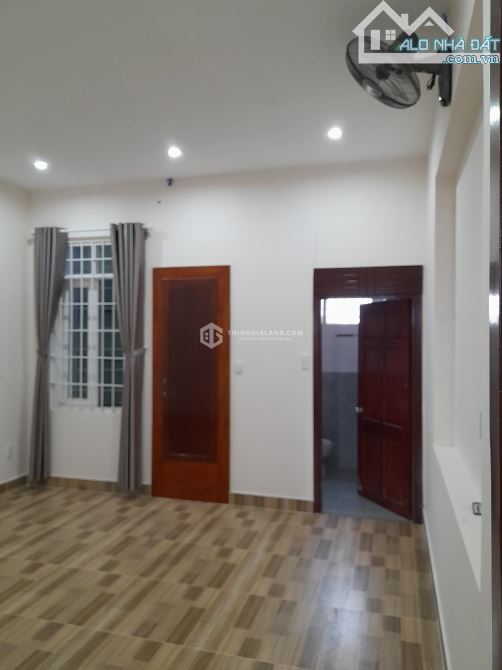 BÁN NHÀ 3 TẦNG HẺM Ô TÔ ĐƯỜNG LẠC LONG QUÂN_PHƯỜNG 2_VŨNG TÀU_CÁCH BÃI SAU 5P DI CHUYỂN - 5