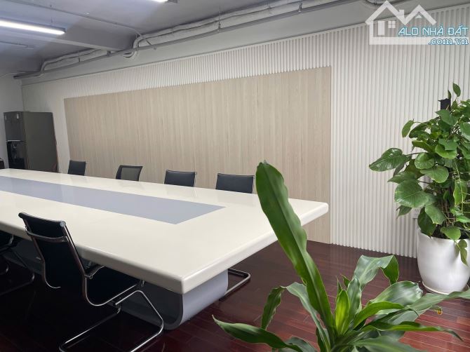 Bán toà nhà văn phòng khu phân lô Lê Hồng phong - 5