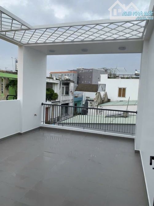 Bán Nhà 3 tầng Hẻm 1 Xẹt Hoàng Diệu2, ngay ĐH ngân hàng, DT 100m2, SHR,Vuông A4, nhỉnh 8ty - 5