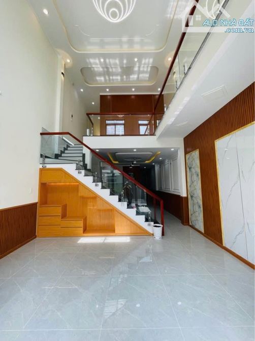 BÁN CĂN NHÀ MẪU HIỆN SỔ HỒNG RIÊNG VỊ TRÍ KHU DÂN CƯ ĐÔNG ĐÚC - 5