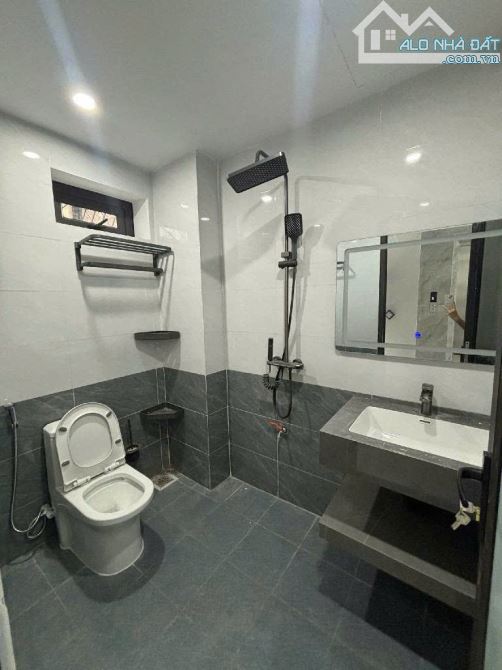 Khu Đấu Giá Trâu Quỳ / Shophouse 5T 84m, 6m tiền, 22.7 tỷ / Thang máy, Ô tô tránh, Vỉa hè - 5