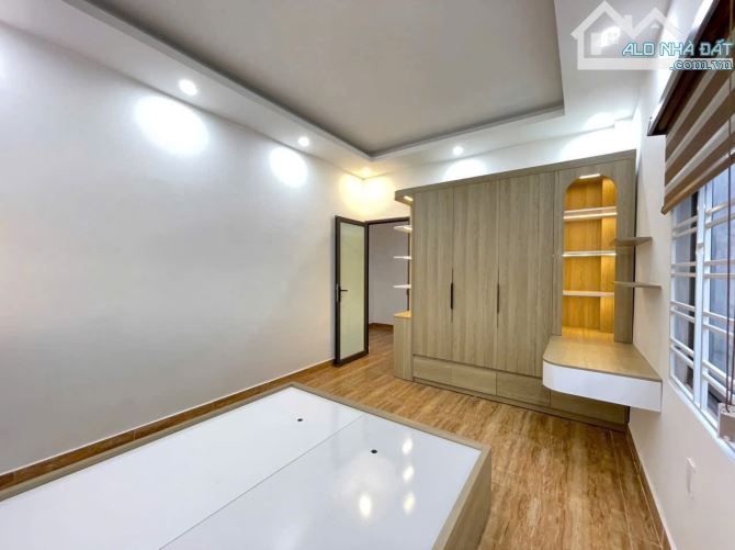 Căn 3 tầng rẻ nhất phường Hồng An ô tô đỗ cửa - 5