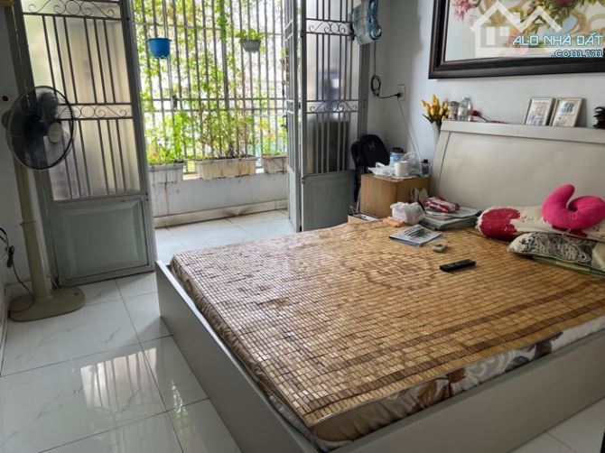 BÁN NHÀ HẺM PHAN XÍCH LONG - PHÚ NHUẬN - 4 TẦNG - 3.2M × 10M - NHỈNH 7 TỎI - 5