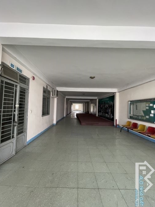 Bán Trường Cao Đẳng 5000m2( 60x80m ) 5 Tầng-Ngay Phan Văn Hớn-Trường Chinh-DT Sàn 13.300m2 - 5