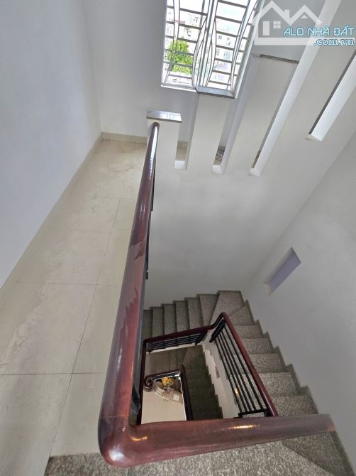 BIỆT THỰ 3 TẦNG NGAY TRUNG TÂM THỦ ĐỨC – 162M2 – 2 Ô TÔ TRÁNH TRƯỚC NHÀ! - 5