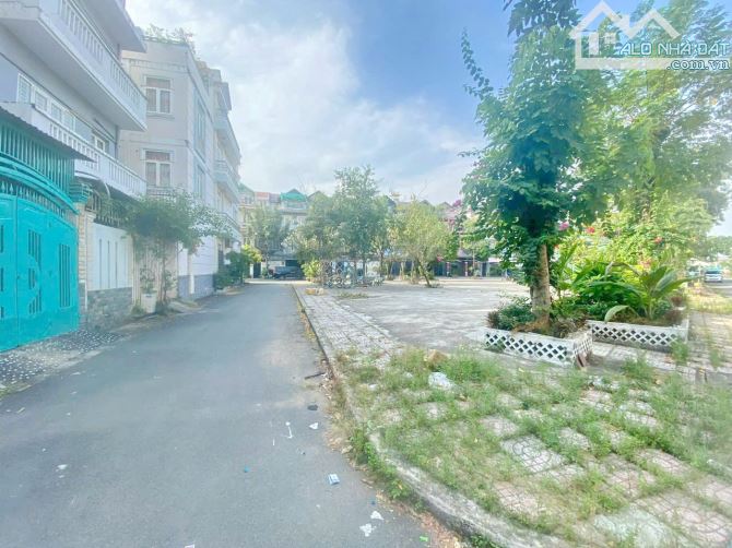 Bán nhà 2 lầu (120m2) 2 mặt tiền đường NB Cao Lỗ P.4 Quận 8 - 5