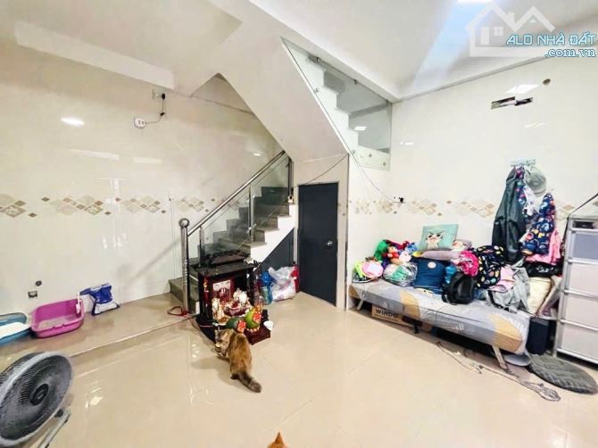 6Tỷ5 Duy Nhất 1 Căn VIP Trung Tâm Cách Mạng Tháng Tám P.5 Hẻm 3.5M DT 35M2 (5mX7m) - 5