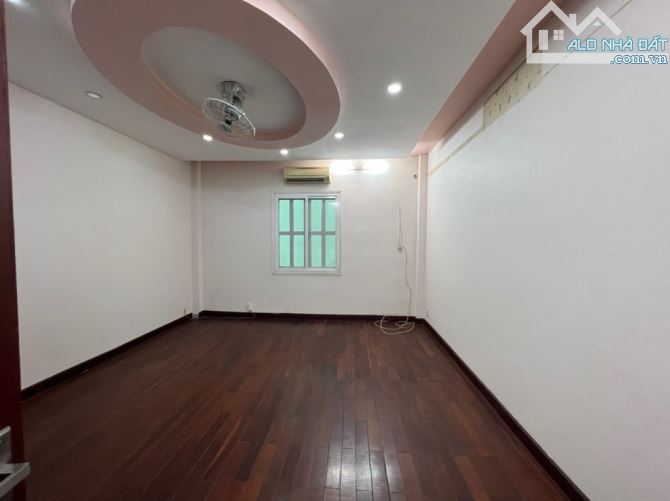 NHÀ HẺM XE HƠI GẦN MT THÍCH QUẢNG ĐỨC, PN, 5 TẦNG, 6PN, DÂN TRÍ, 85M2, 17.4 TỶ - 5