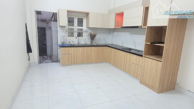 BÁN GẤP NHÀ ĐẸP 4 TẦNG XE HƠI NGỦ NHÀ - KHU PHÂN LÔ - NGAY SIÊU THỊ PANDORA TRƯỜNG - 5