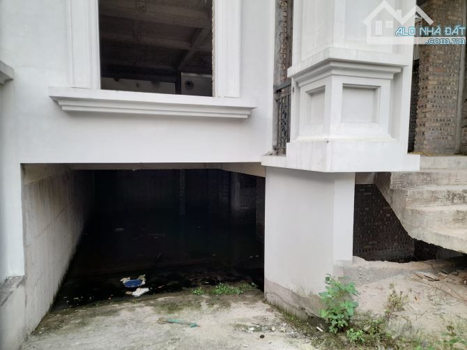Bán biệt thự xây thô Trung Hoà, 6 Ô tô tránh, 320m2 - 4 tầng - 1 hầm - MT 16m, Giá 109 tỷ - 6