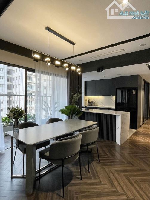BÁN CHUNG CƯ VIP2, BAN CƠ YẾU CP – 47 LÊ VĂN LƯƠNG, THANH XUÂN.135M2 – 3PN.11,3 TỶ - 6