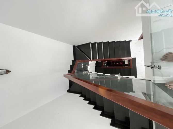 SIÊU PHẨM LÔ GÓC – 5 TẦNG – NGAY KHU TÊN LỬA – VỪA Ở VỪA KINH DOANH – 91M² – GIÁ CHỈ 10.99 - 6