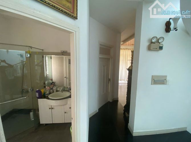Giảm 10 tỷ căn biệt thự khu compound ngay trục Trần Não Q.2 - 10x30m 4 tầng giá về 58 tỷ. - 6