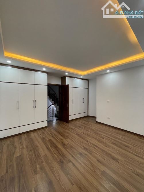 NGUYỄN VĂN HUYÊN-CẦU GIẤY-6 TẦNG THANG MÁY-2 MẶT THOÁNG-Ô TÔ ĐỖ CỬA-13.5 TỶ - 6