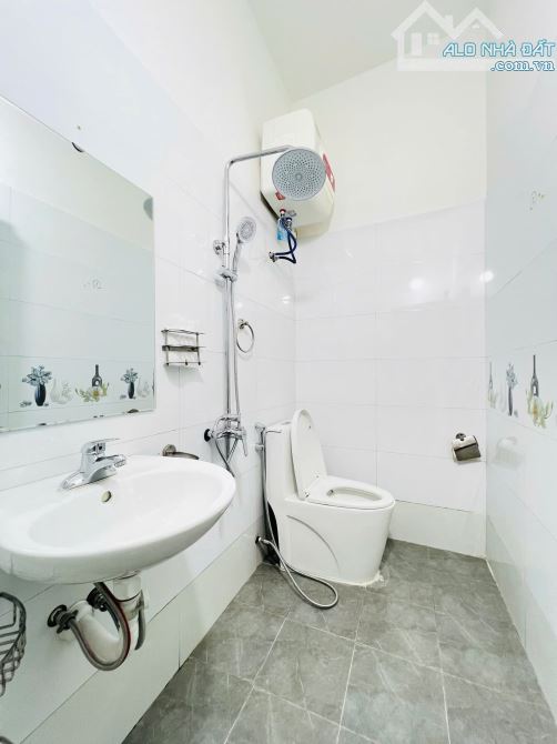 2,76 tỷ Bán Nhà 3 tầng  Đằng Hải -  Hải An.  Lô góc thoáng vị trí ngay mặt ngõ  - Ngõ Thôn - 6