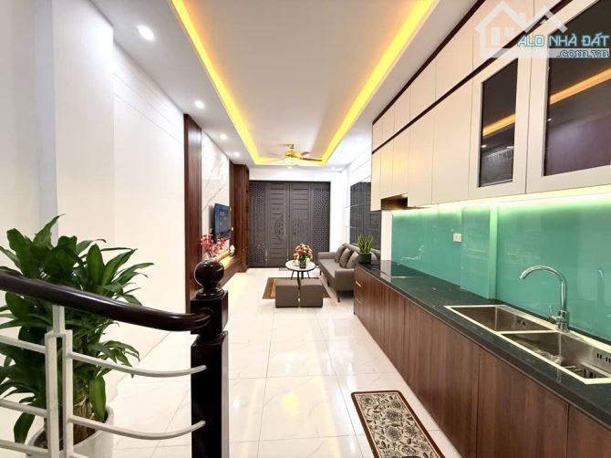 SIÊU PHẨM KHƯƠNG ĐÌNH - THANH XUÂN 39M2 5T - GẦN NGÃ TƯ SỞ NGUYỄN TRÃI - 7.2 TỶ - 6