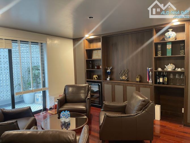 Bán toà nhà văn phòng khu phân lô Lê Hồng phong - 6